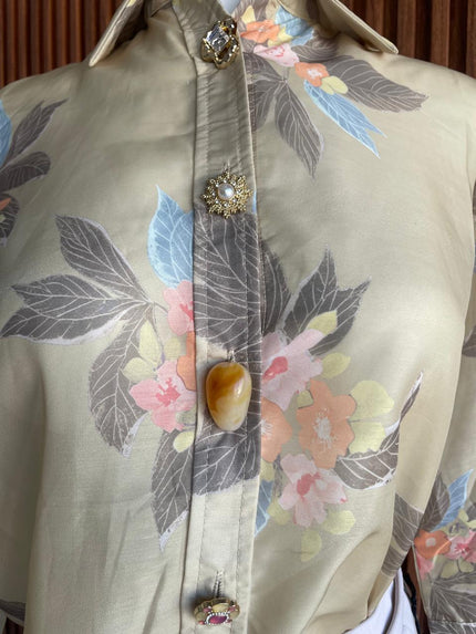 Blusa Beige Floral Bordada - detalle