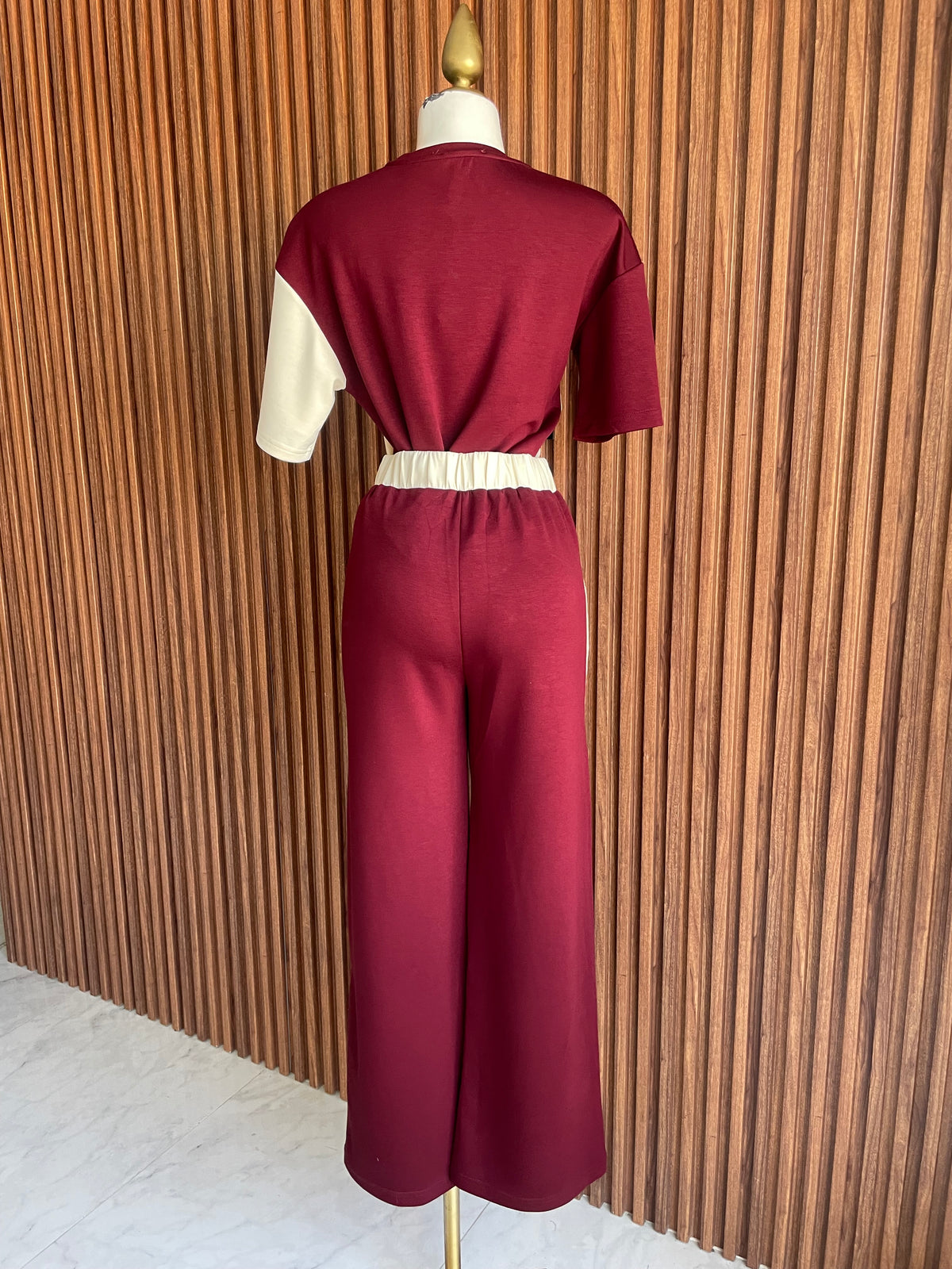 Conjunto Colorblock Vino y Crema