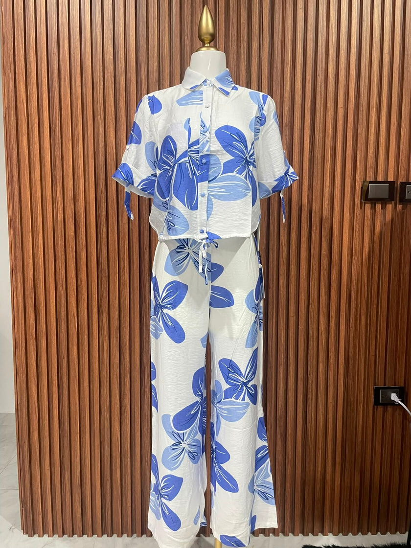 Conjunto de Blusa y Pantalón Floral Azul