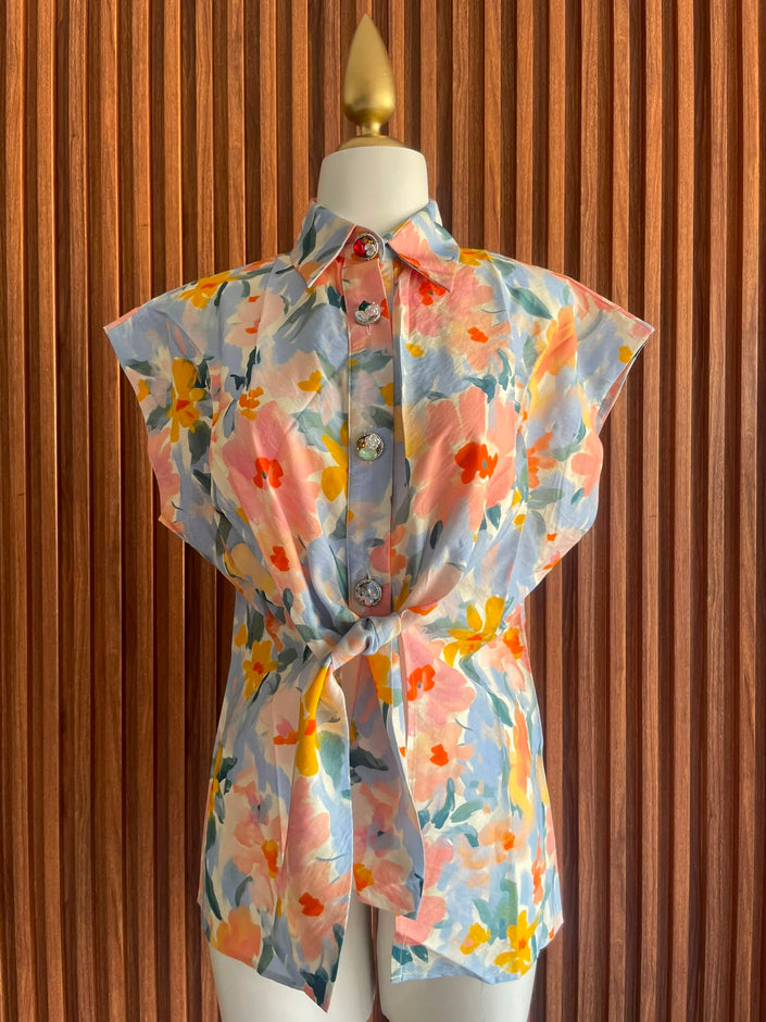 Blusa Floral con Lazo y Botones de Piedra