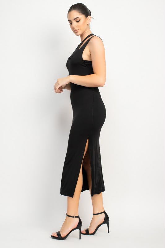Vestido Negro Entallado con Abertura
