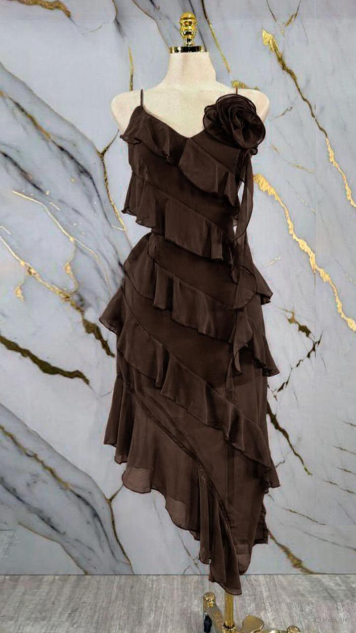 Vestido Ruffle Asimétrico Café