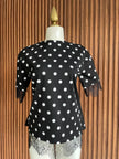 Blusa de lunares negra con encaje Jash Online