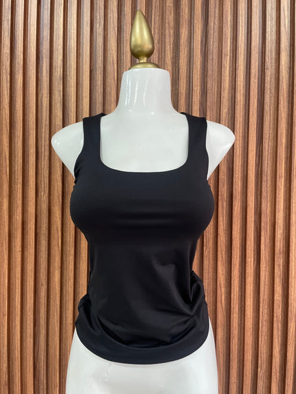 Top Básico Escote Cuadrado Negro