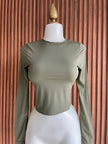 Crop top manga larga verde olivo Jash Online