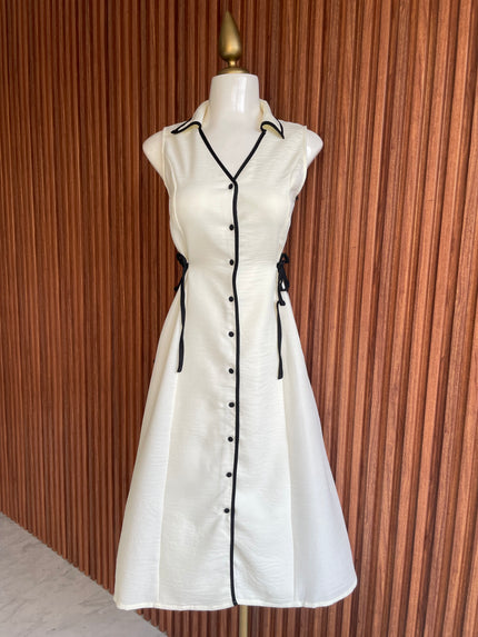 Vestido Ivory Vivos Negros con Amarre