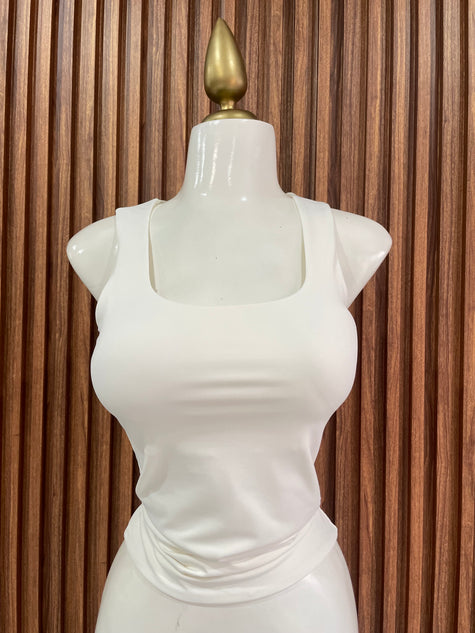 Top Básico Escote Cuadrado Ivory
