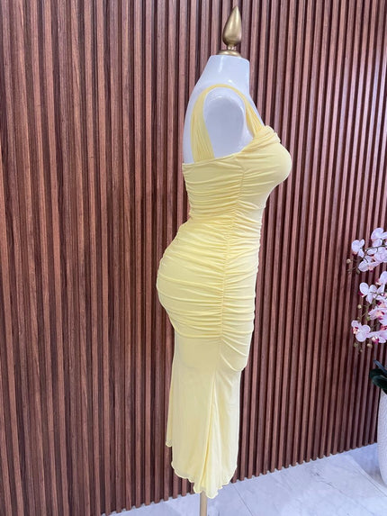 Vestido Amarillo Fruncido lateral