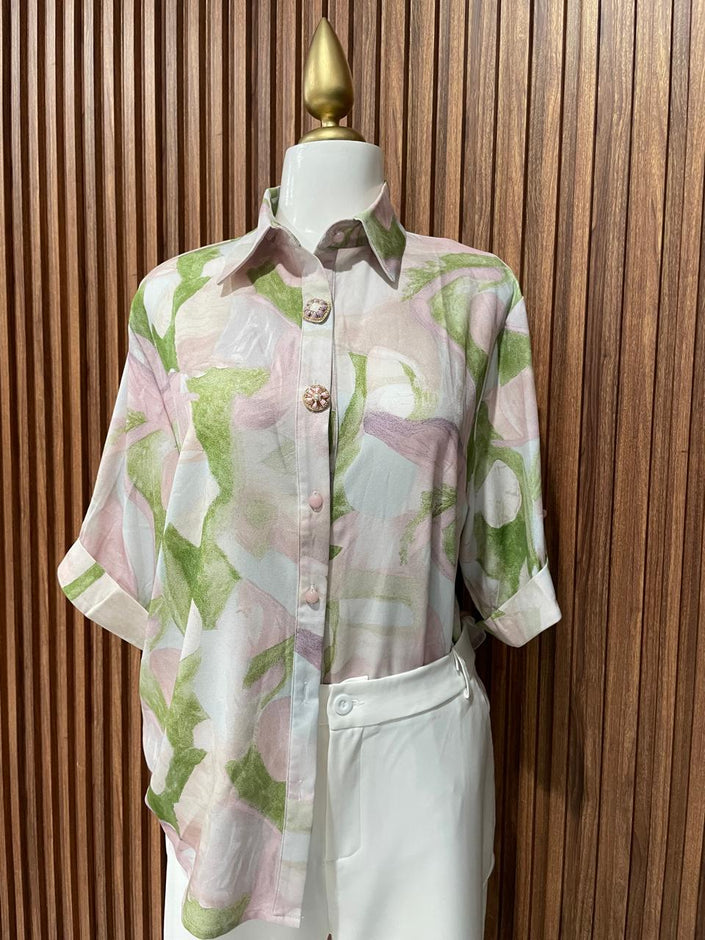 Blusa Verde y Rosa Abstracta con Botones Joya
