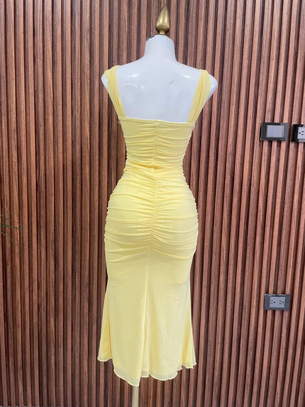 Vestido Amarillo Fruncido frontal