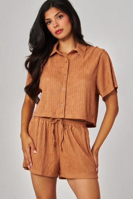 Conjunto Blusa y Short Textura Acanalada Camel