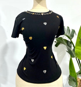 Blusa Negra con Detalles de Corazones