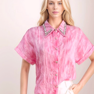 Camisa Tie-Dye Rosa con Detalles Brillantes