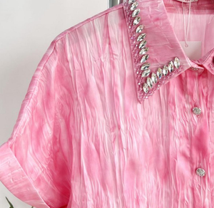 Camisa Tie-Dye Rosa con Detalles Brillantes