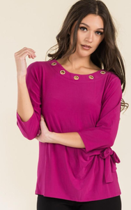 Top Fucsia con Botones Dorados